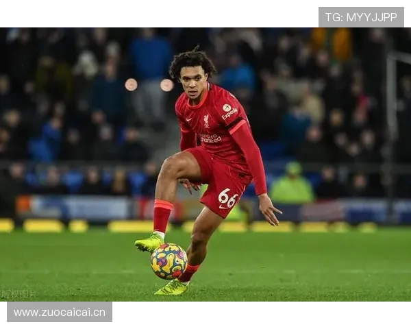 坎塞洛与阿诺德：组织型边卫的两种发展路径