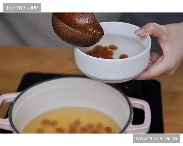 蒋圣龙训练完直接去喝网红奶茶，这队友都懵了！