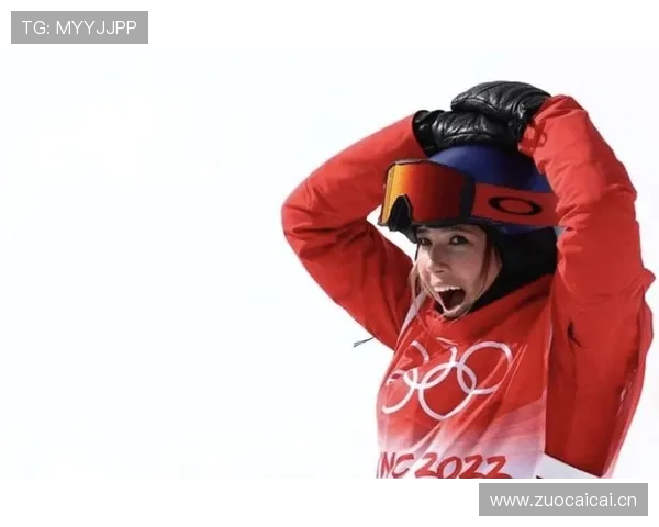 谷爱凌随手围条围巾都像买断我一个月饭钱，刷到照片我就开始数零钱